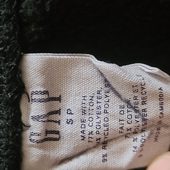 GAP shorts - Picture 2 of 4